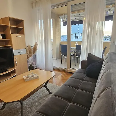 Fregata Duplex- Spacious & Bright With A Terrace -near Beaches- Easy To Old Town (adults Only) Appartement Split