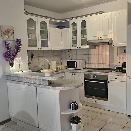 Fregata Duplex- Spacious & Bright With A Terrace -near Beaches- Easy To Old Town (adults Only) Appartement *