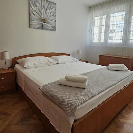 Appartement Fregata Duplex- Spacious & Bright With A Terrace -near Beaches- Easy To Old Town (adults Only) *