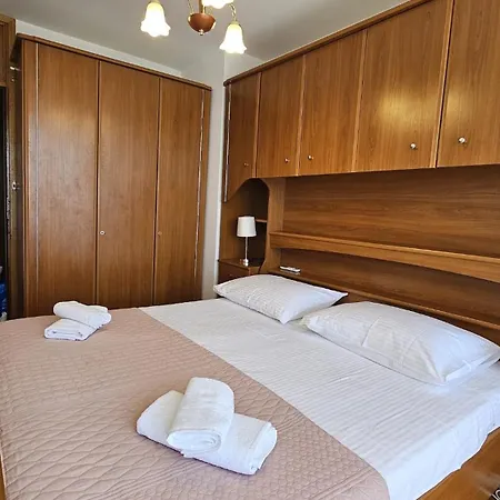 Fregata Duplex- Spacious & Bright With A Terrace -near Beaches- Easy To Old Town (adults Only) Appartement Split