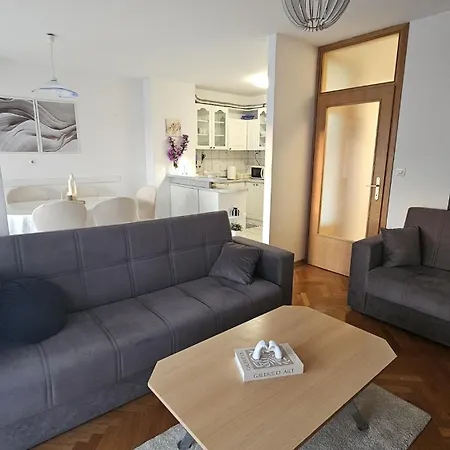 Fregata Duplex- Spacious & Bright With A Terrace -near Beaches- Easy To Old Town (adults Only)